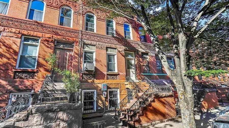 Home visit in Brooklyn & tour of the Bushwick Collective street art - The Value of This Tour: More Than Just Sightseeing