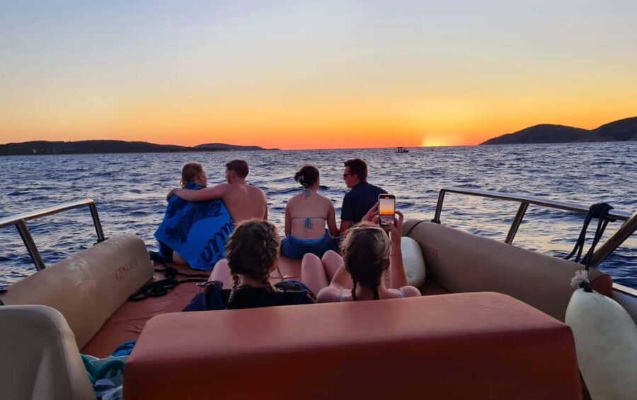 Hvar: Sunset and Pakleni Islands with a Speed Boat - Why Travelers Love This Tour