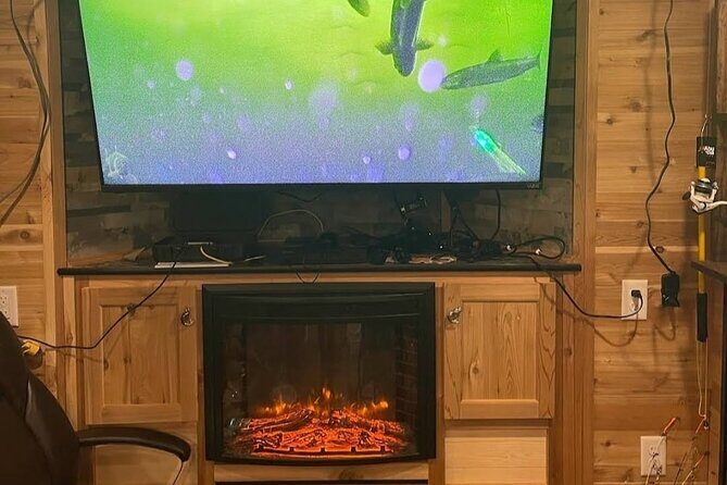 Ice Fishing and Aurora Extravaganza - A Detailed Look at the Experience