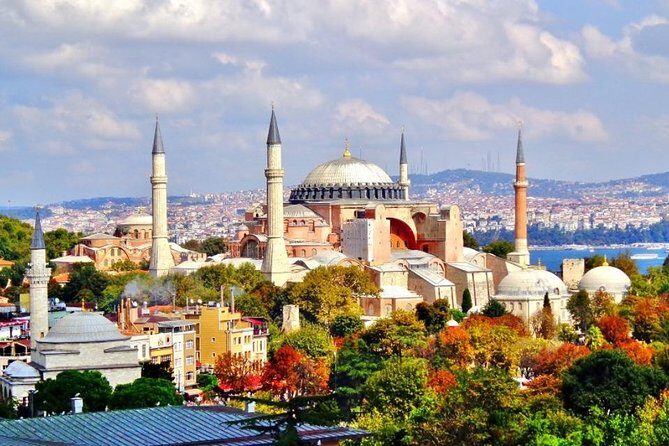 Imperial Istanbul Half-Day Tour: Hagia Sophia, Basillica Cistern and Grand Bazaar - Exploring Istanbul in Four Hours: What’s Included and What to Expect