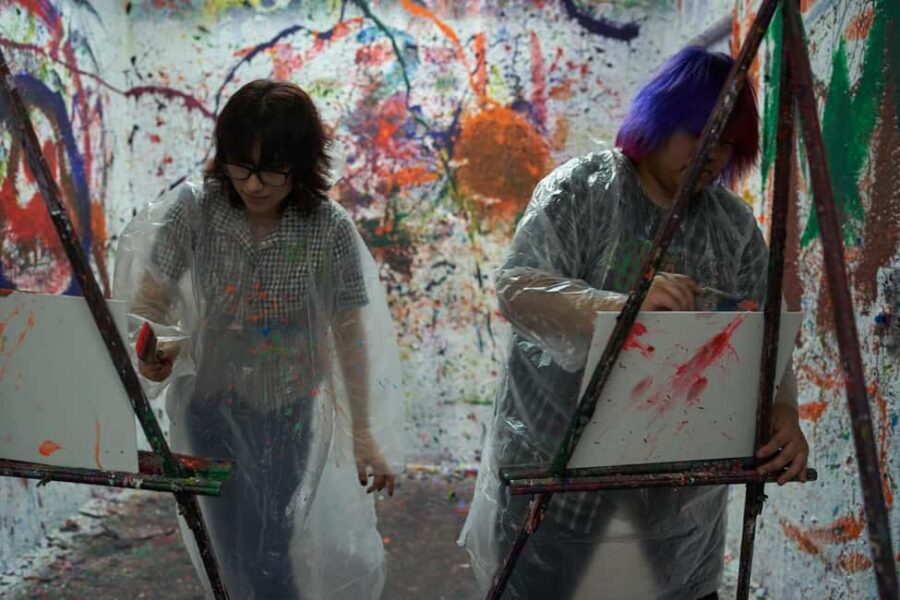 Irvine: Splatter Paint Room Experience - The Group Size and Its Implications