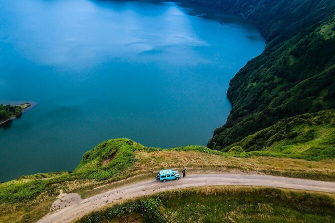 Jeep Tour Full Day Sete Cidades & Lagoa do Fogo with lunch and drinks included. - Lunch and Drinks: A Taste of Local Flavors