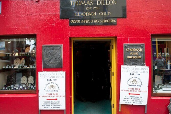 Joint 3-hour Riverboat Cruise plus Historic Galway city tour - Authentic Insights from Past Travelers