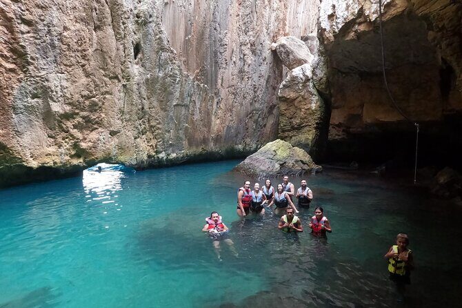 Kayak excursion to Cala de Moraig, Fish Cave and Testos - What to Expect During the Tour
