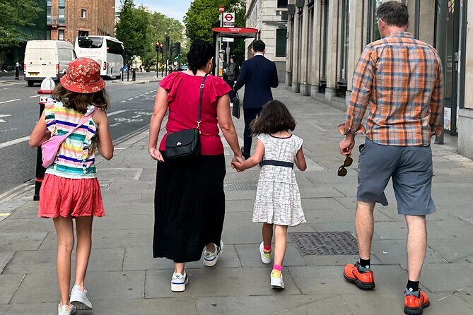 Kid friendly Dublin Highlights Private Guided Tour for Families - In-Depth Look at the Itinerary