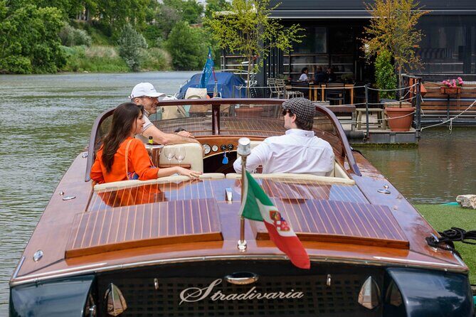 La Dolce Vita: Private Luxury Boat Ride in the Eternal City - The Sum Up