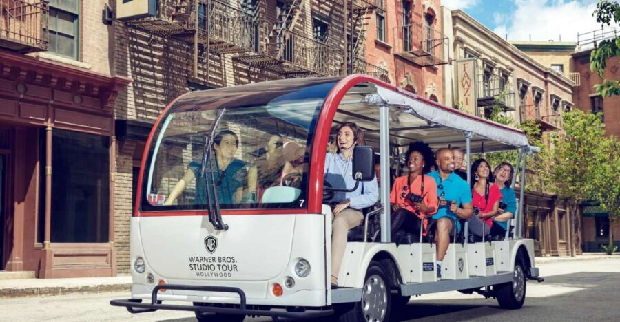 LA: Warner Bros Studio Entry with Hollywood Bus Tour Package - Who Is This Tour Best Suited For?