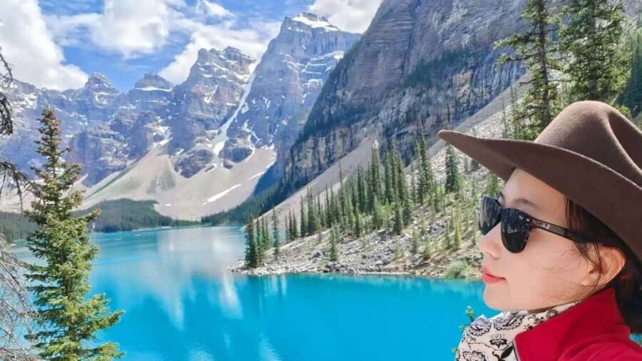 Lake Louise, Moraine Lake: English & Spanish Day Trip - What Makes This Tour a Good Deal?