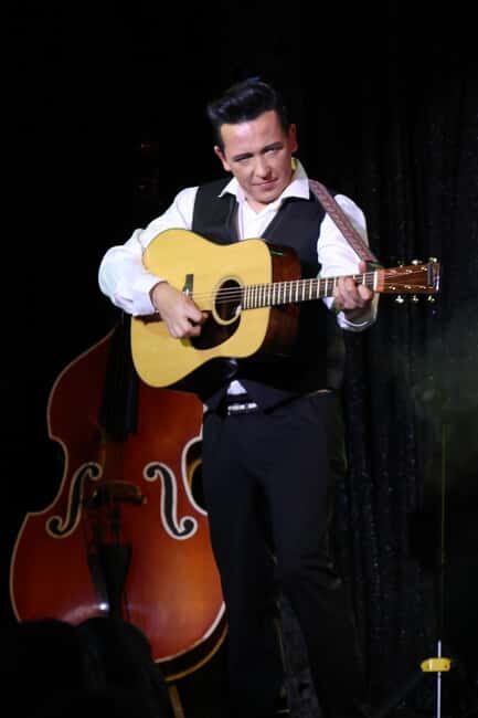 Las Vegas: Johnny Cash Tribute Show - Who Should Consider This Experience?