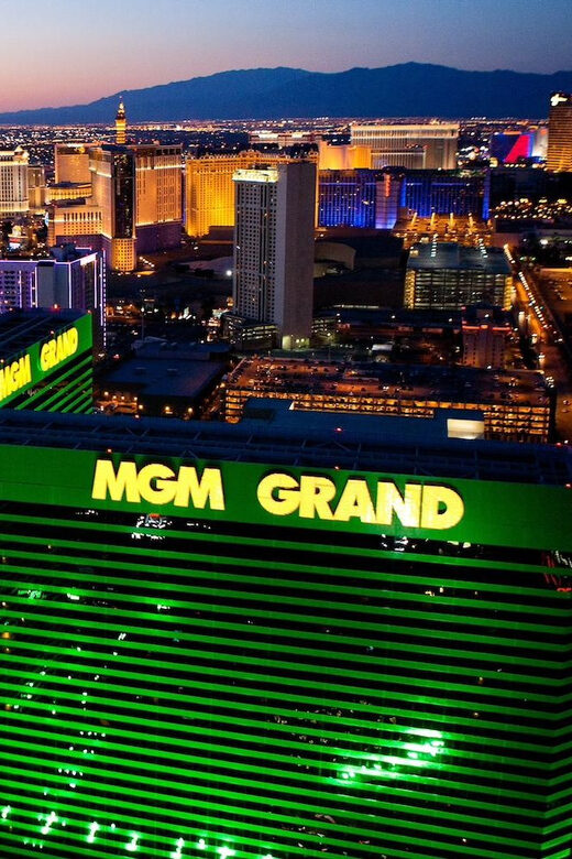 Las Vegas: Nighttime Helicopter Flight over the Strip - Who Will Love This Experience?
