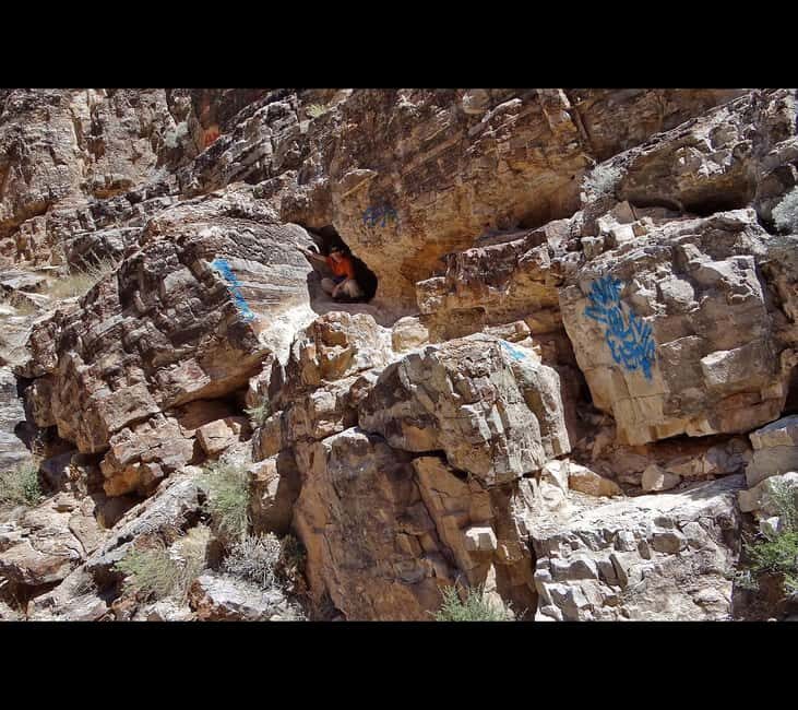 Las Vegas Red Rock Canyon Hiking Adventure & Secret Cave - A Deep Dive Into the Experience