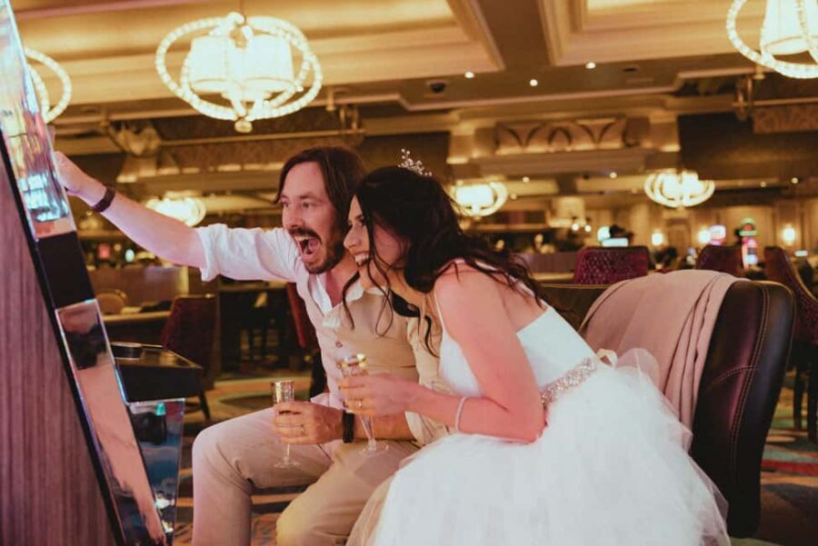 Las Vegas: Wedding Chapel Photography Session - FAQ