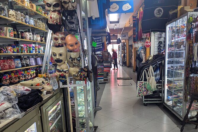 Learn the history and contents of the main market - Who this tour is perfect for