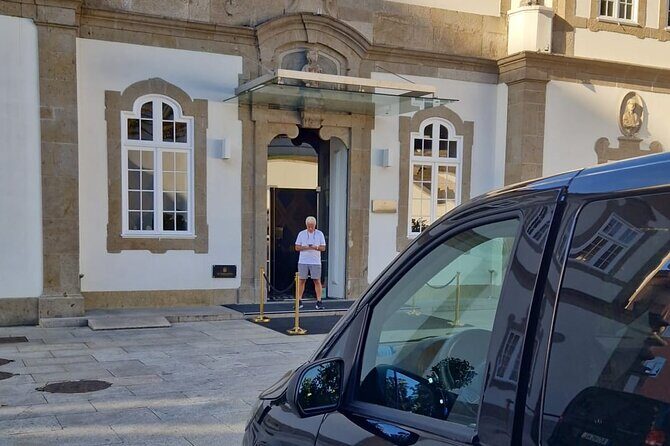 Lisbon to Porto with stops Obidos Nazare Fatima Coimbra Aveiro - The Value of This Tour