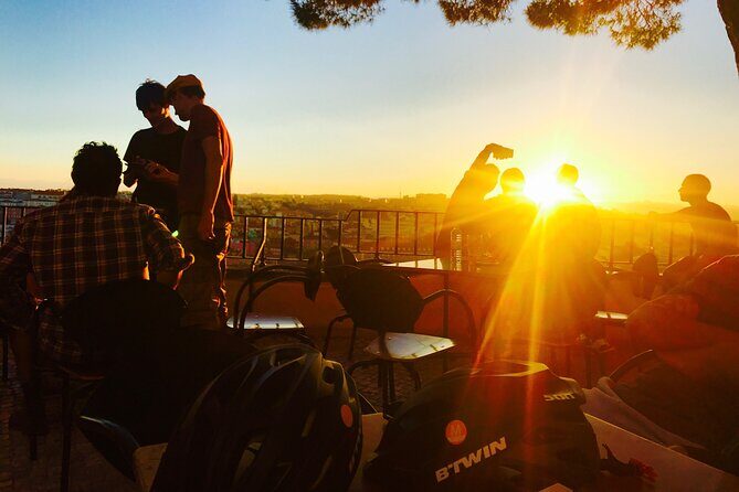 Lisbon Tour by Night with Electric Bikes - What’s Noteworthy?  