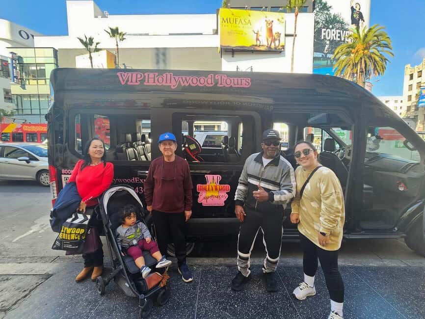 Los Angeles: Celebrity Homes and Movie Scenes Bus Tour - The Guides and the Experience