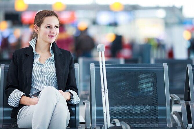 Los Angeles Private Transfer to or from Huntington Beach. - The Ride: Comfort and Convenience