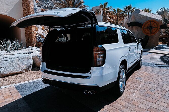 Los Cabos One Way Deluxe Suburban Transportation 5 pax - FAQ