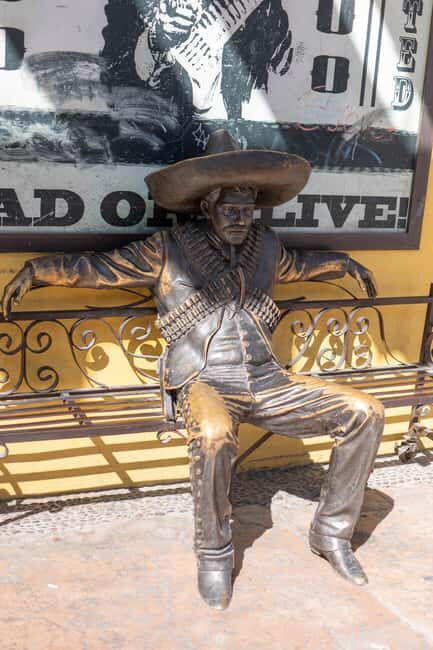 Los Cabos Tour to the Arch in a Transparent Boat - FAQs