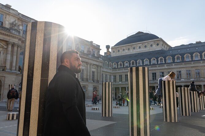 Louvre Area Photo Shoot - Paris Photographer - Exploring the Details of the Photography Tour
