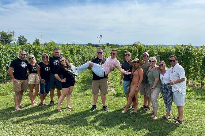 Lunch in the Vineyard: A Scenic Niagara Wine Tour Experience - What Travelers Say