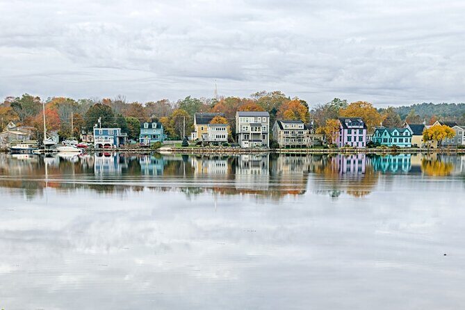 Lunenburg and Mahone Bay 4-Hour Private Escape from Halifax - Mahone Bay: Scenic Serenity and Iconic Churches