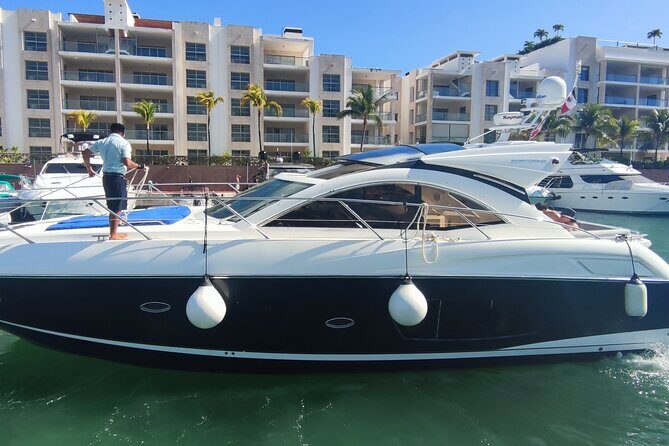 Luxury Sunseeker 50 - 6 hs Cancun - Isla Mujeres (MagicSea-SS) - Water Activities: Fun and Flexibility