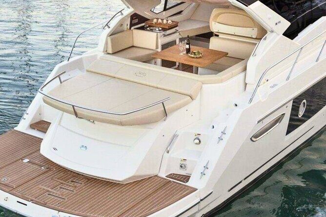 Luxury Yacht Tour Cranchi M44 Positano And Amalfi Coast - The Itinerary: What to Expect