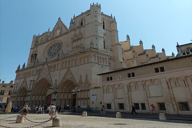 Lyon Private Guided Tour with a professional tour guide - Practical Details and Experience Considerations