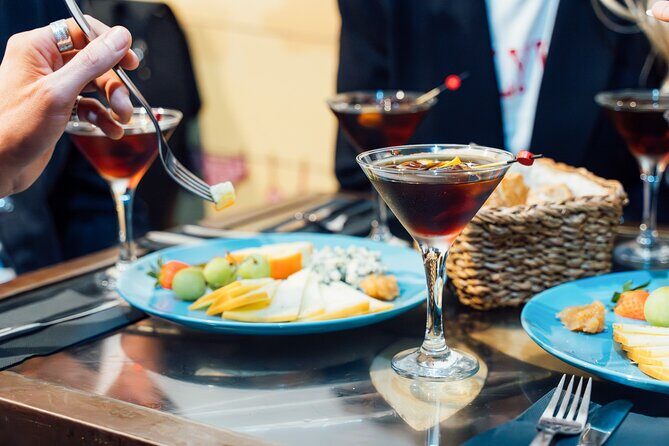 Madrid: Tapas Walking Tour with Food and Drinks - The Experience Itself: Atmosphere and Group Dynamics