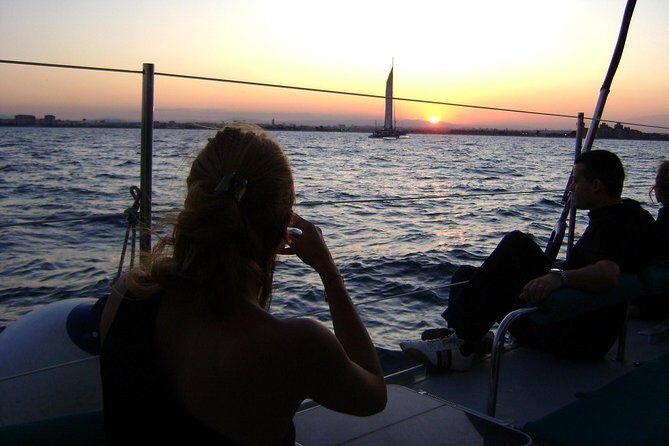 Malaga Sunset Cruise and Restaurant Dinner - The Dinner: Tasting the Mediterranean Flavors