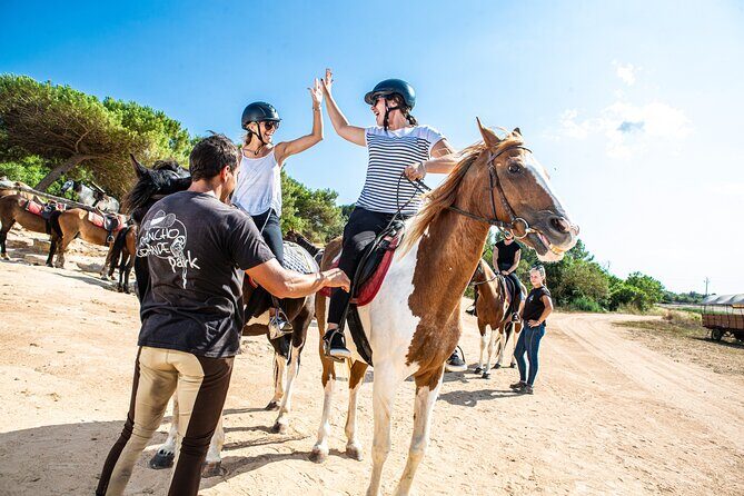 Mallorca Evening Tour: Horseback Riding, Dinner and Dance - Visiting the Mini Farm and Animal Encounters