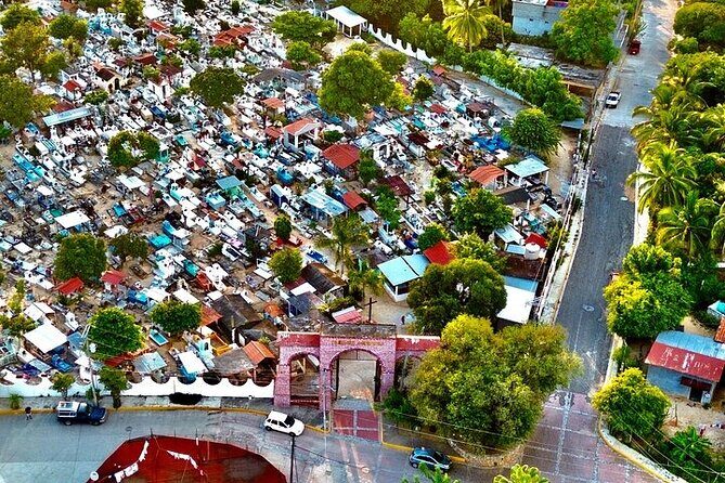 Market day in Pochutla - The Practicalities: Transportation, Guide, and Timing