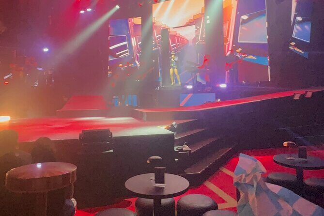 Mexican Madness Ticket in Cancun - The Stage and Atmosphere