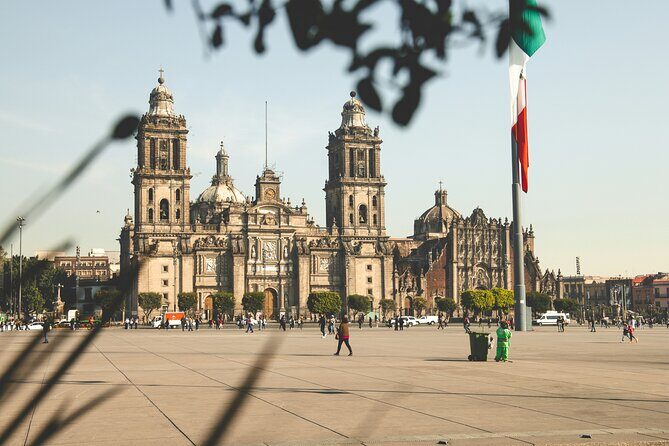 Mexico City Bike Tour: Pedal through Historic Landmarks - A Detailed Look at the Mexico City Bike Tour