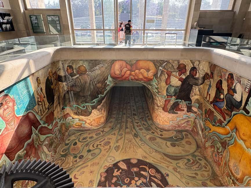 Mexico City: Chapultepec Forest walking Tour - Who Will Enjoy This Tour?