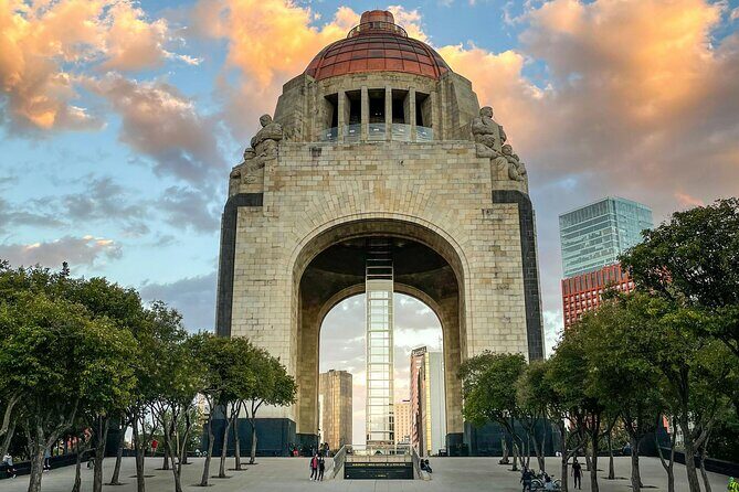 Mexico City Highlights Walking Tour - Food and Refreshments