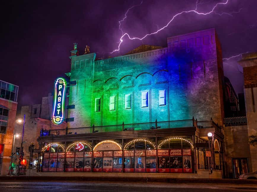 Milwaukee Morbid Mirrorlight Ghost Tours - Final thoughts: Who should consider this tour?