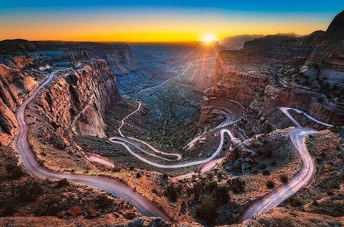 Moab Utah Arches and Canyonlands National Park Tour - Authentic Experiences and Traveler Feedback