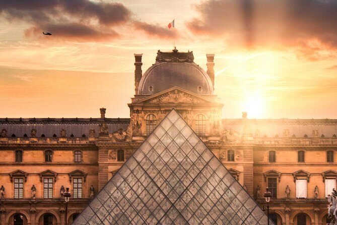 Mona Lisa and Treasures: Louvre Museum Experience 6-people Max - The Guide Experience: Why It Matters