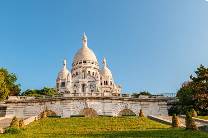 Montmartre Scavenger Hunt and Highlights Self-Guided Tour - Who Would Enjoy This Tour?