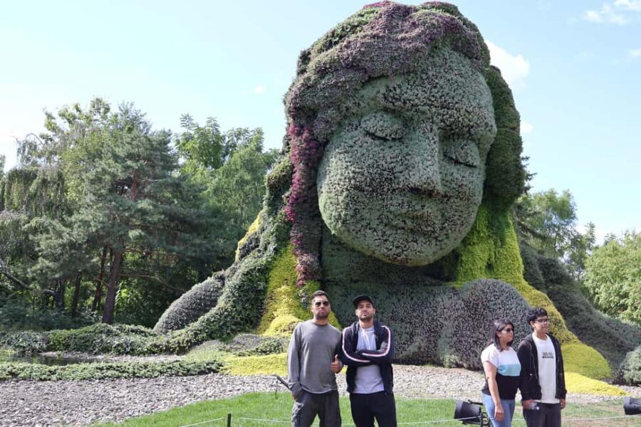 Montreal: Iconic Landmarks All-Inclusive VIP Experience - Visiting Montreal’s Architectural Marvels and Sacred Spaces