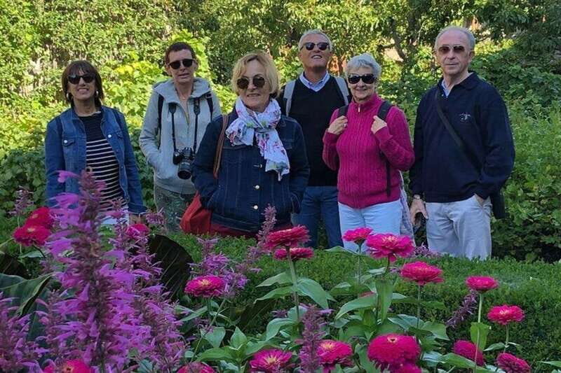 Montreal : Old Montreal Walking Tour With A Guide - Is It Worth the Price?