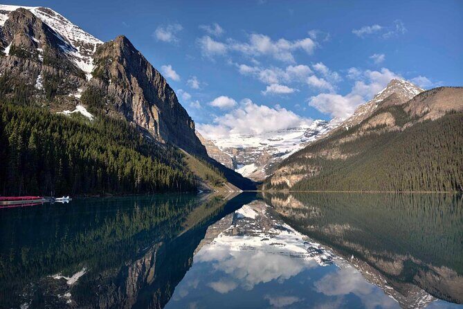 Morning Tour at Moraine Lake(2hrs) & Lake Louise(2hrs) - What’s Included and What’s Not