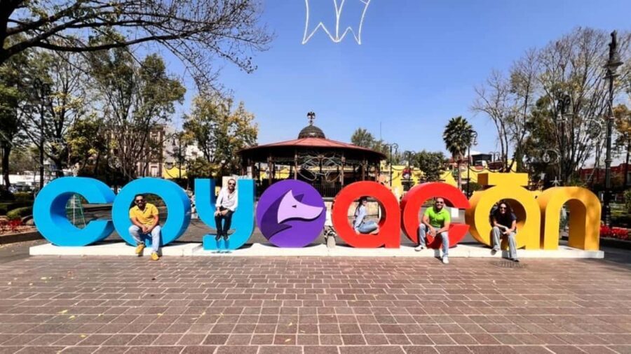 Music and Tequila in Xochimilco visits Coyoacán and CU - Xochimilco: The Heart of the Tour