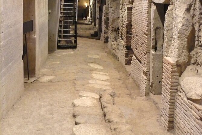 Naples walking tour + Neapolis buried - Authentic Insights from the Reviews