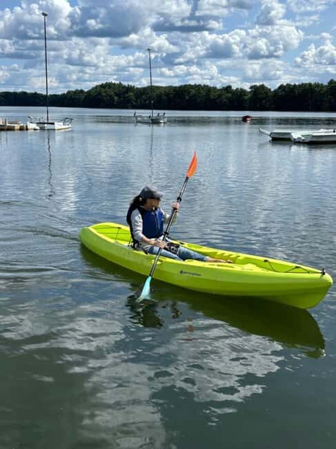 Natick: Lake Cochituate Single or Tandem Kayak Rental - What to Expect on Your Kayaking Day
