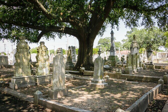 New Orleans Haunted Self Guided Ghost Tour Multilingual Audio - What Past Reviewers Say