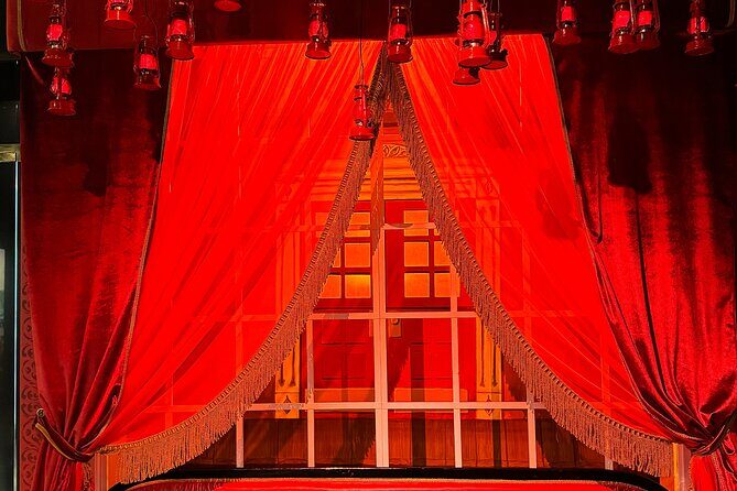 New Orleans Immersive Vice & Negotiable Affections Walking Tour - What You Get and What You Might Miss