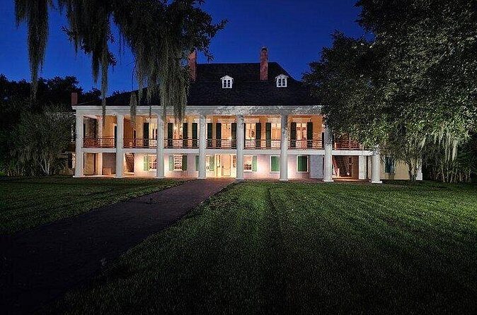 New Orleans Nighttime Cemetery and Haunted Plantation Tour - Transportation, Timing, and Group Size